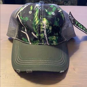 NWT Green Moonshine Camo Hat